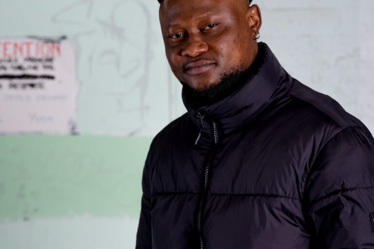 Reportage photographique des résidents de la Fileuse.Portrait de Ticson Mbuyi